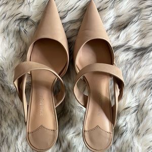 Excellent condition Tony Bianco Hank buttery soft leather mule